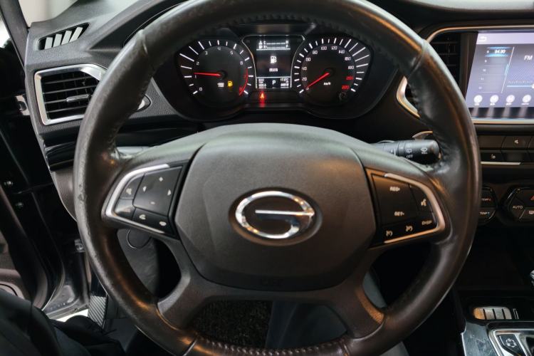 Used GAC Trumpchi GS4 2017 235T Automatic Two-Wheel Drive Luxury Smart Connectivity Version Interior 1