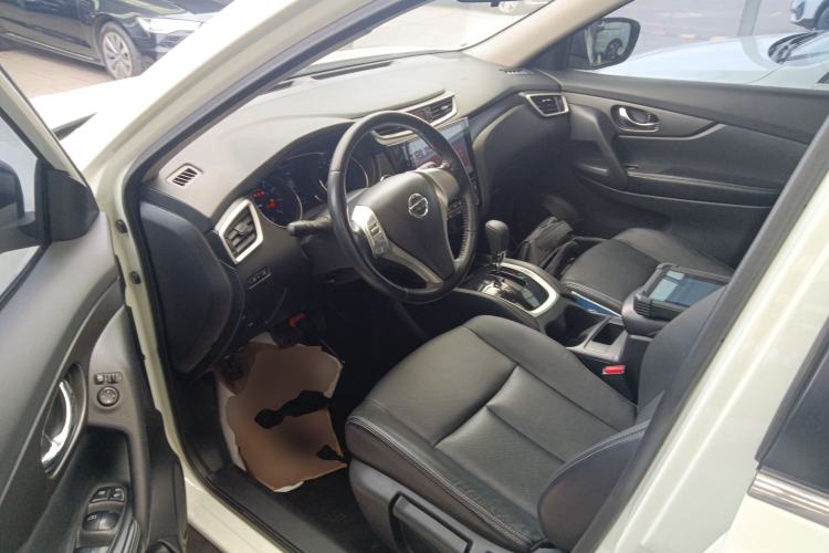 Used Nissan X-Trail 2014 2.0L CVT Comfort Edition 2WD Left Front Seat