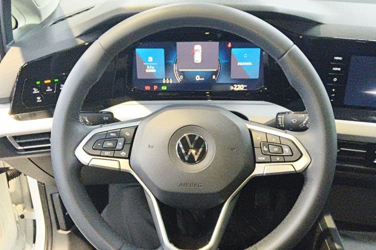 Used Volkswagen Golf 2023 Facelift 280TSI DSG Pro