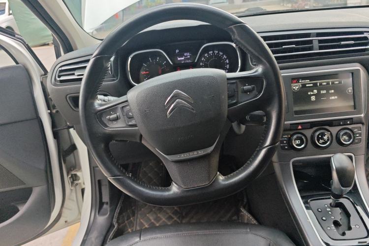 Used Citroen C4 Sega 2016 1.6L Automatic Luxury Model Steering Wheel