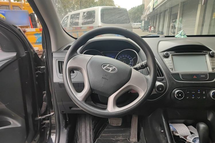 Used Hyundai ix35 2013 2.0L Automatic 2WD Comfort GL China IV Standard