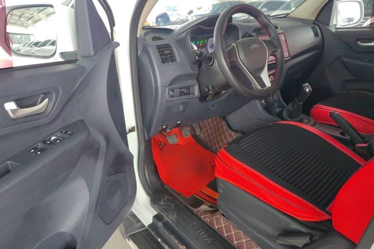 Used Isuzu JLM 2018 2.8T Classic Edition Two-Wheel Drive Luxury Version JE493ZLQ5F