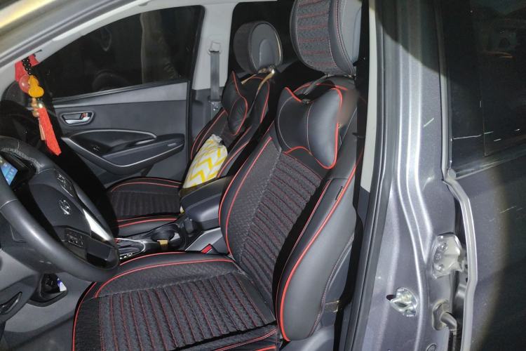 Used Hyundai Santa Fe 2013 2.4L Automatic 2WD Comfort Edition
