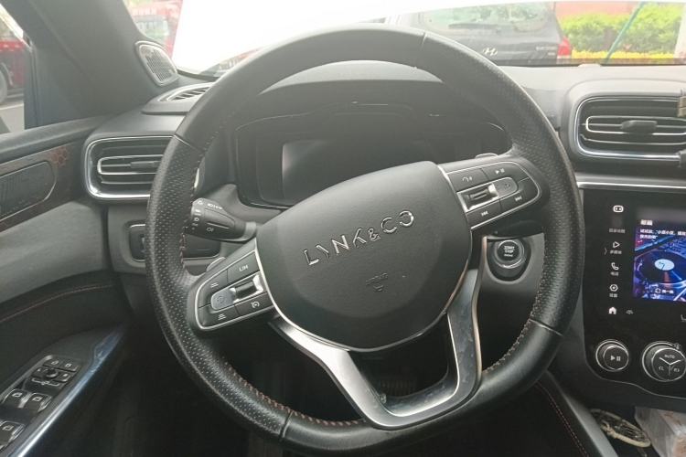 Used Lynk & Co 03 2018 1.5TD DCT JingPro Edition China V Standard Steering Wheel