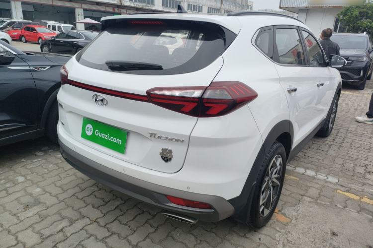 Used Hyundai Tucson 2019 280TGDi Dual-Clutch Two-Wheel Drive Fashion Edition China VI Standard Rear Right 45 Deg