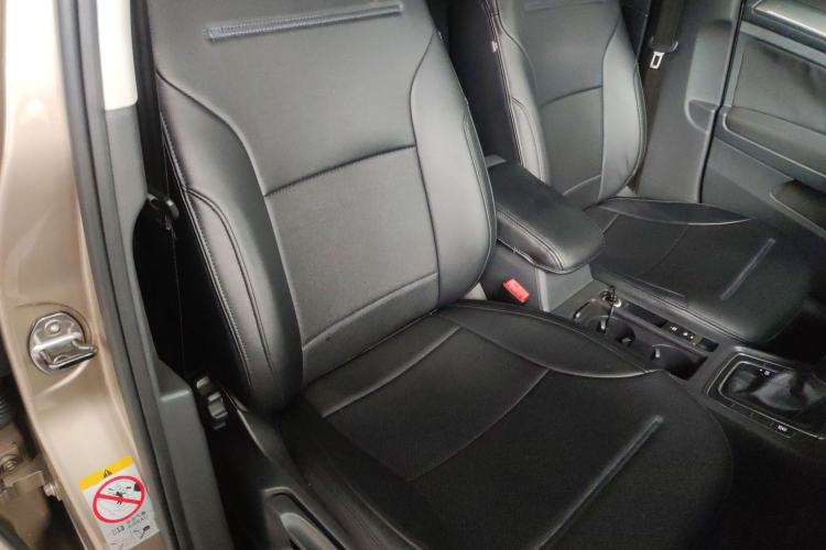 Used Volkswagen Golf 2015 1.4TSI Automatic Comfort Model Right Front Seat