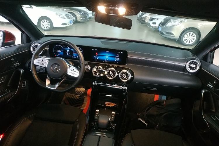 Used Mercedes-Benz A-Class 2021 A 200 L Sport Sedan Fashion Model
