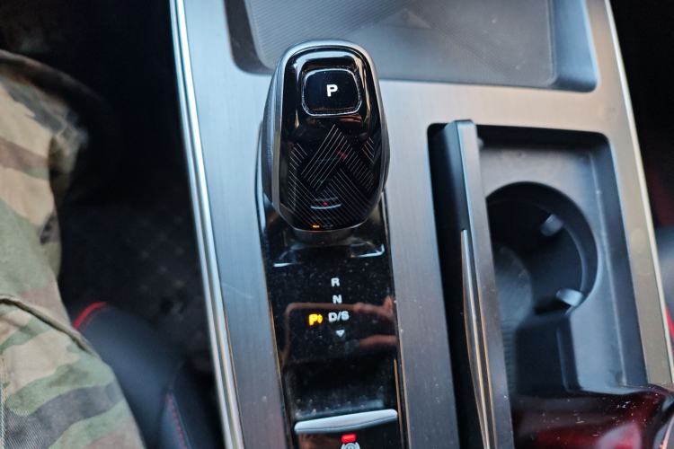 Used Roewe RX5 MAX 2022 2.0T Automatic Zhiwei Zunrong Edition
