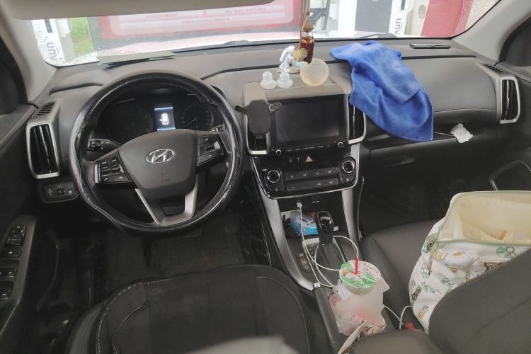 Used Hyundai ix35 2018 2.0L Automatic 2WD Zhiyong·Changxiang Edition Center Console
