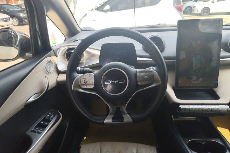 Used BYD Dolphin 2024 Honor Edition 420km Fashion Version Steering Wheel