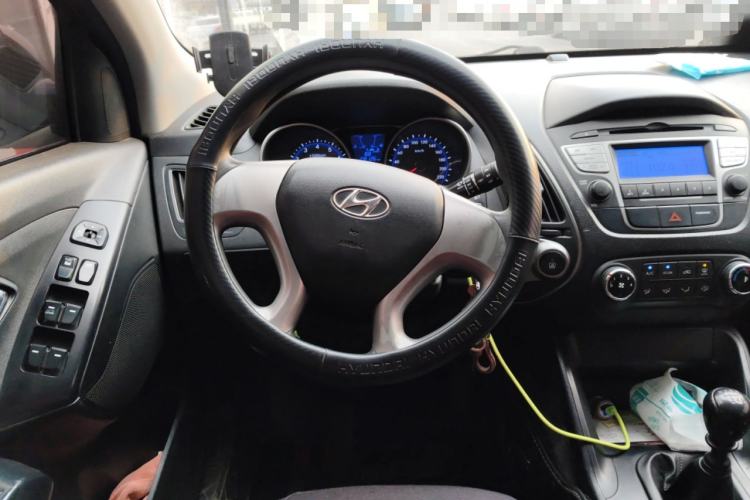 Used Hyundai ix35 2013 2.0L Manual Two-Wheel Drive Comfort GL China V Standard