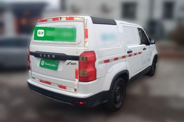 Used CHANGAN OSHAN X70A 
