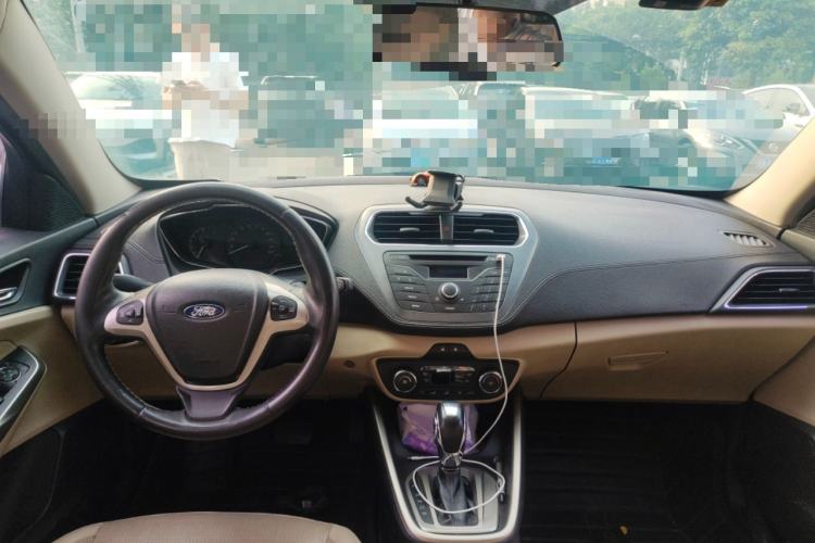 Used Ford Escort 2015 1.5L Automatic Fashion Model