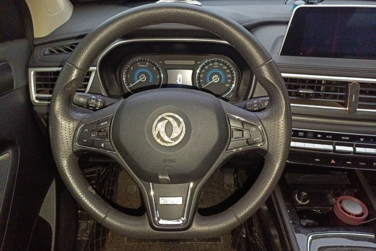 Used Dongfeng Fengon 580Pro 2020 220T Manual Yuling Edition Steering Wheel