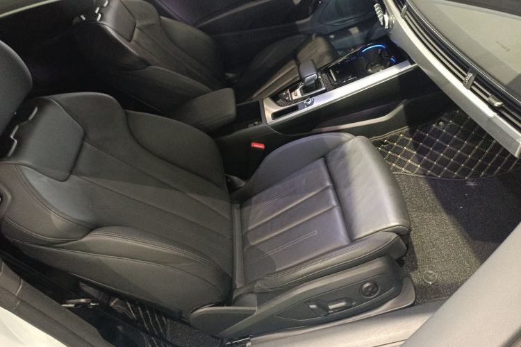 Used Audi A5 2023 Coupe 40 TFSI Fashionable and Dynamic Model Right Front Seat