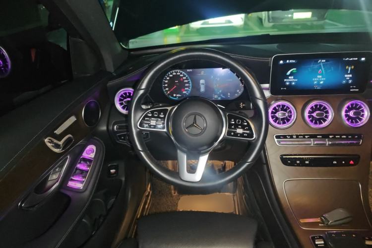 Used Mercedes-Benz GLC 2020 GLC 260 L 4MATIC Luxury Model Steering Wheel