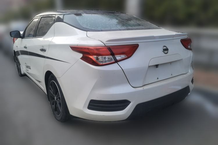 Used Nissan Lannia 2016 1.6L Manual Cool Edition
