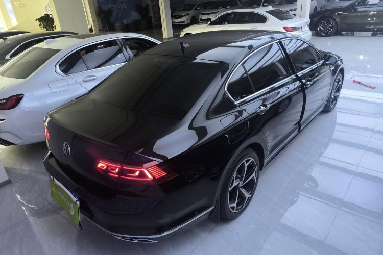 Used Volkswagen Magotan 2023 2 Million Units Commemorative Edition 330TSI DSG Luxury Version