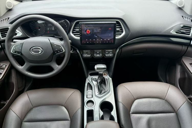 Used GAC Trumpchi GS4 2017 235T Automatic Two-Wheel Drive Luxury Smart Connectivity Version Interior 1
