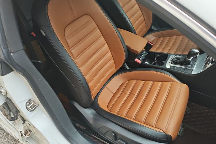 Used Volkswagen FAW-Volkswagen CC 2016 1.8TSI Luxury Model Right Front Seat