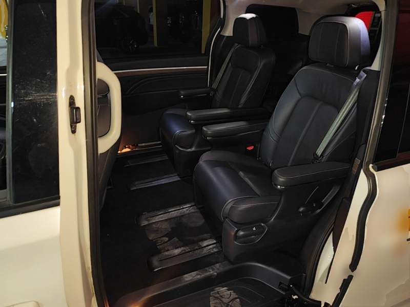Used GAC Trumpchi M8 2021 Lingxiu Series 390T Deluxe Edition – Prestige — 16