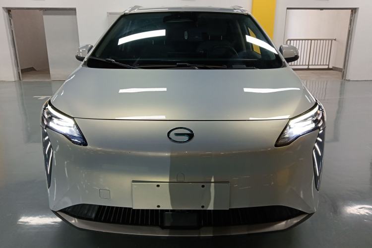 Used AION Y 2024 Younger