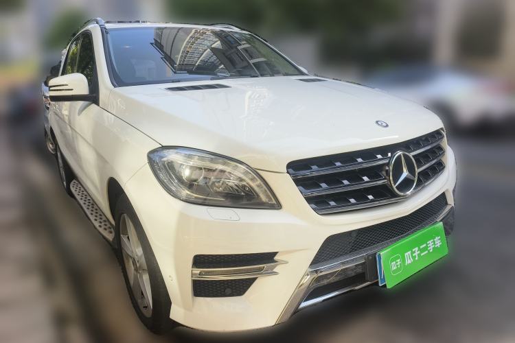 Used Mercedes-Benz M-Class 2015 ML 320 4MATIC Front Right 45 Deg