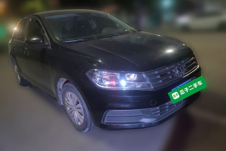 Used Volkswagen Santana 2016 1.6L Manual Fashion Edition Front Right 45 Deg