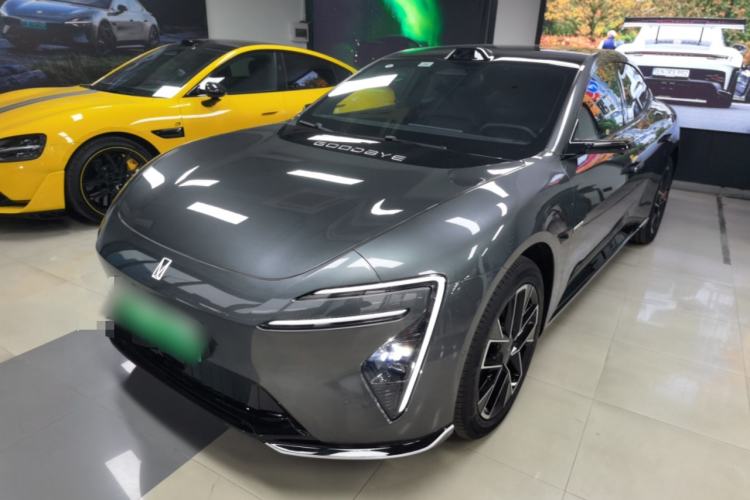 Used Avatr 06 2025 Max All-Electric Version