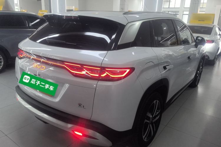 Used BYD Song L DM-i 2024 112 km Beyond Edition Rear Right 45 Deg