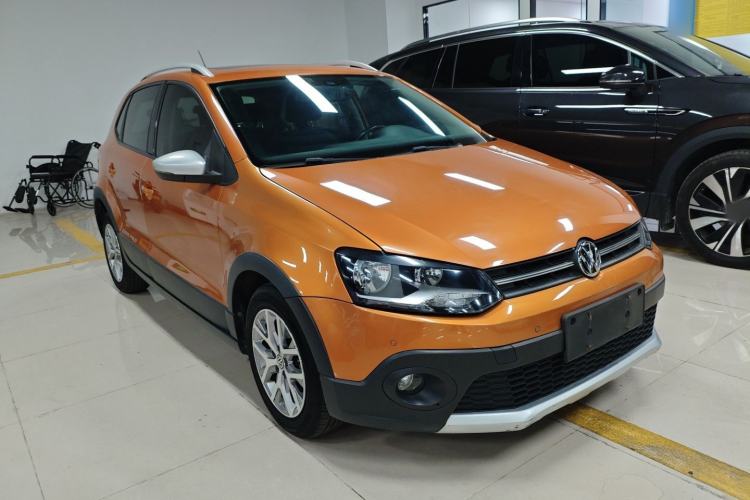 Used Volkswagen Polo 2016 1.6L Cross Polo Automatic Exterior 1