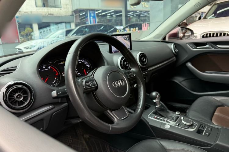 Used Audi A3 2016 Sportback 40 TFSI Style Edition Interior 6