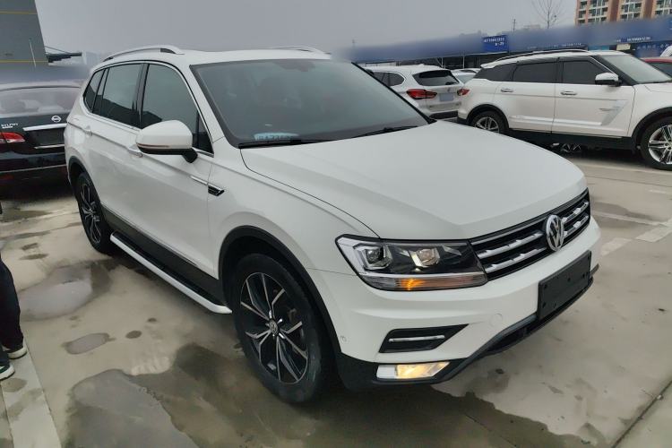 Used Volkswagen Tiguan L 2019 Revised 330TSI Automatic Two-Wheel Drive Smart & Luxury Edition China VI Standard
