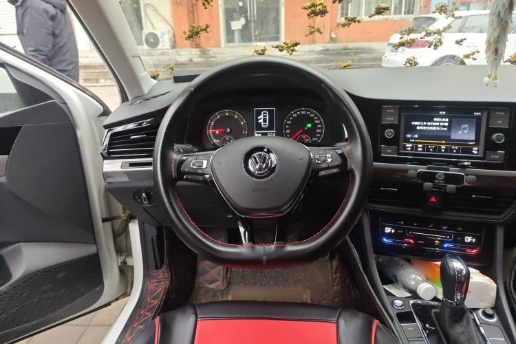 Used Volkswagen Bora 2020 1.5L Automatic Elite Version Steering Wheel