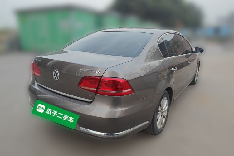 Used Volkswagen Magotan 2015 1.8TSI Advanced Model
