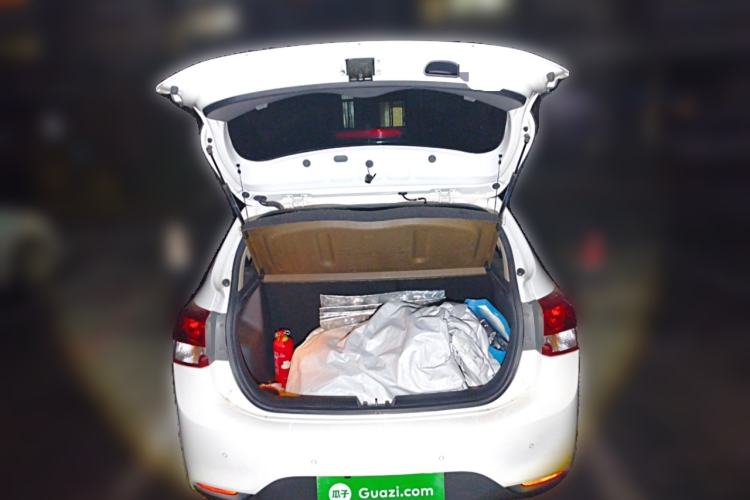 Used Kia K2 2015 Hatchback 1.4L AT GLS Cool Edition
