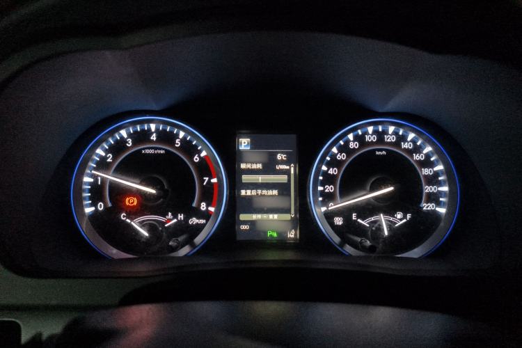 Used Toyota Highlander 2018 2.0T Four-Wheel Drive Luxury Version 7 Seats China VI Standard