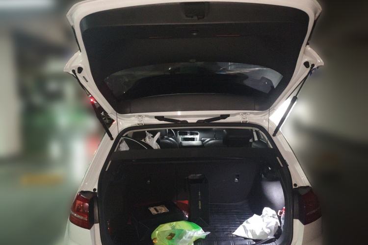 Used Volkswagen Golf 2015 1.4TSI Automatic Luxury Model Trunk