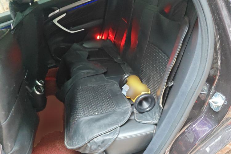 Used Wey VV7 2017 2.0T Flagship Model Interior 4