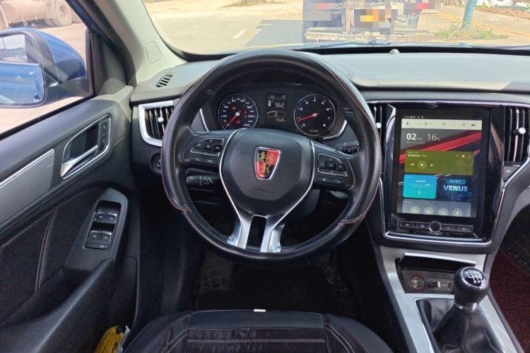 Used Roewe RX5 2018 20T Two-Wheel Drive Manual Internet Elite Edition