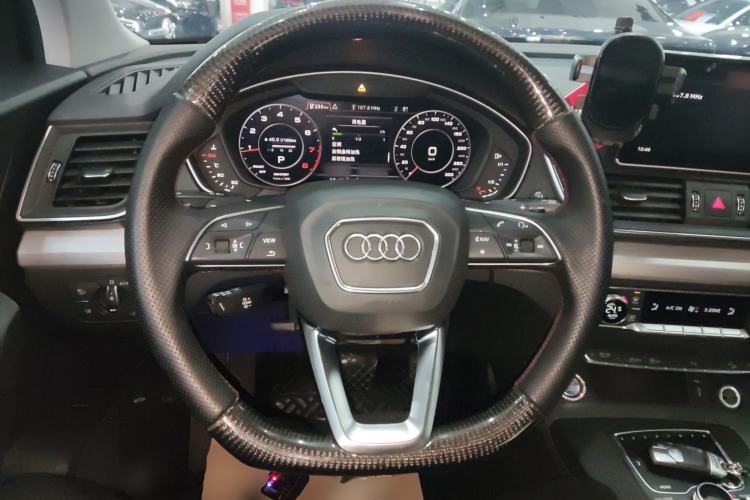 Used Audi Q5L 2020 Updated 40 TFSI Prestige Fashion Edition Steering Wheel