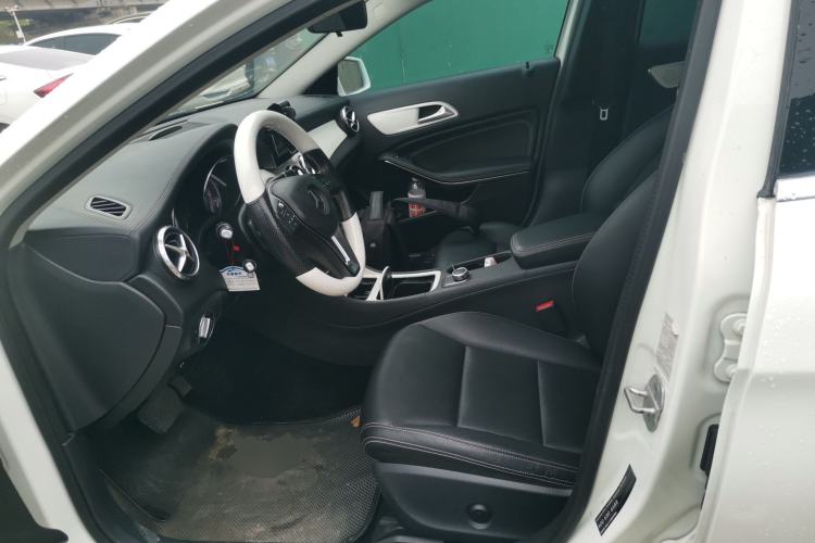 Used Mercedes-Benz GLA 2015 GLA 220 4MATIC Fashion Model
