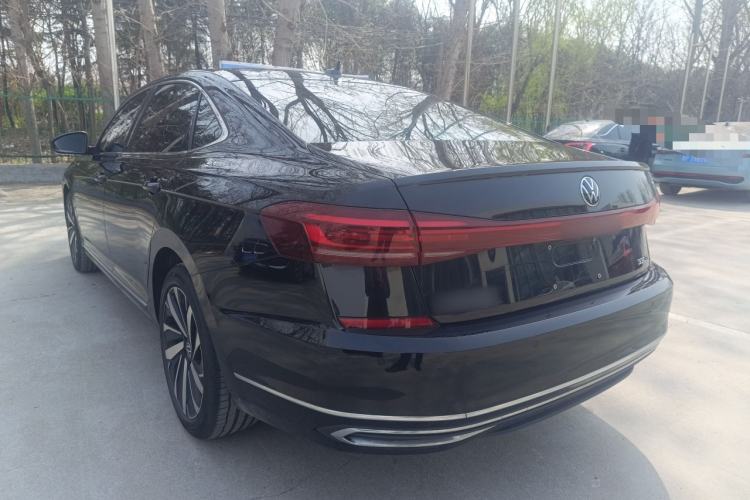 Used Volkswagen Passat 2024 330TSI Elite Edition Exterior 2