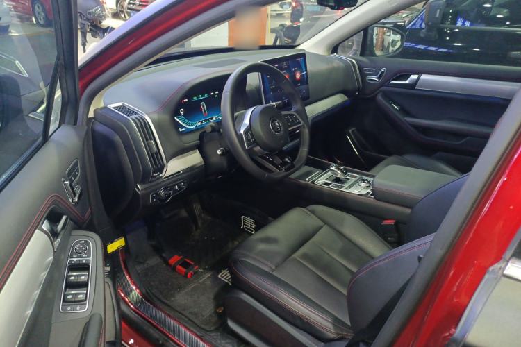 Used BYD Tang New Energy 2018 DM 2.0T All-Wheel Drive Smart Connectivity Luxury Model 7 Seats China V Emission Standard Driver Seat