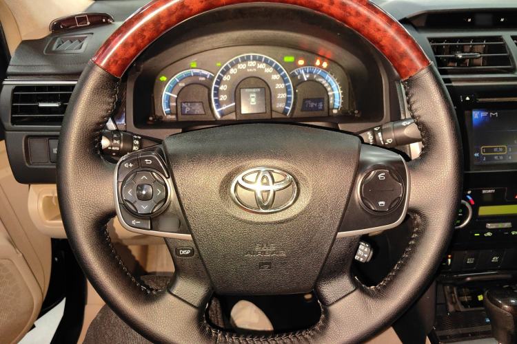 Used Toyota Camry 2012 Luxurious Edition 2.5HG Zunrui