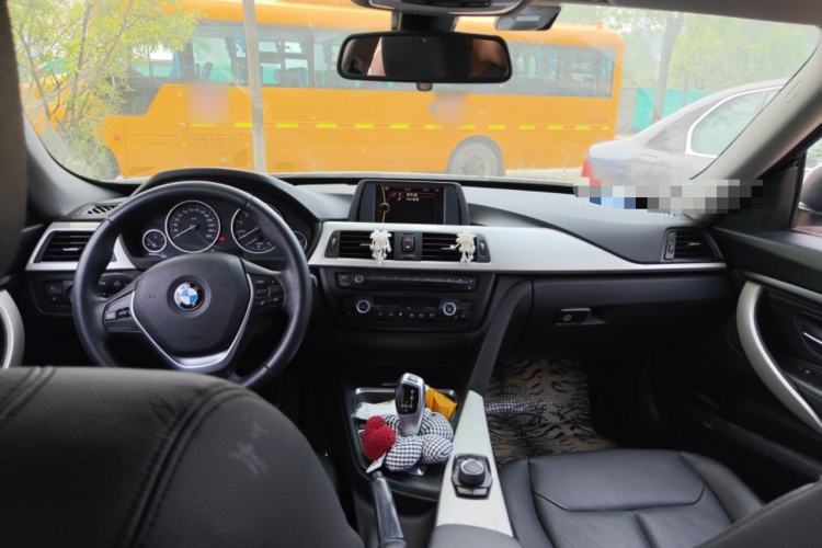 Used BMW 3 Series GT 2013 320i Leading Model