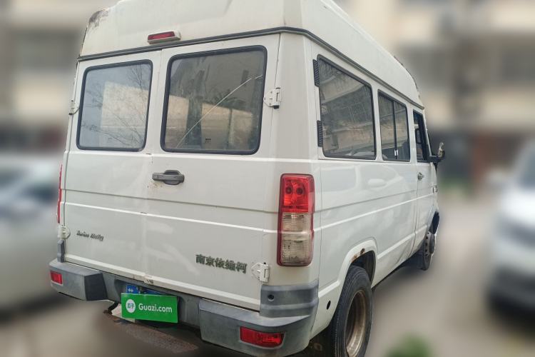 Used Iveco Daily 2014 2.5T-A35 NJ6484ACM47Z4 Rear Right 45 Deg