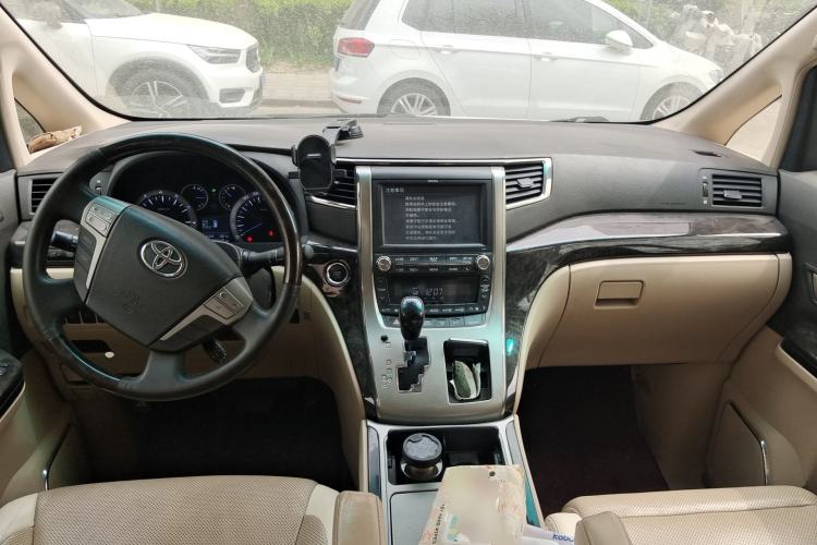 Used Toyota Alphard 2012 3.5L Luxury Edition
