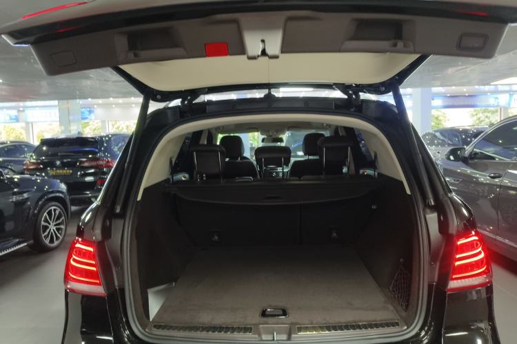 Used Mercedes-Benz GLE 2018 GLE 320 4MATIC Dynamic Edition Collector's Edition Trunk