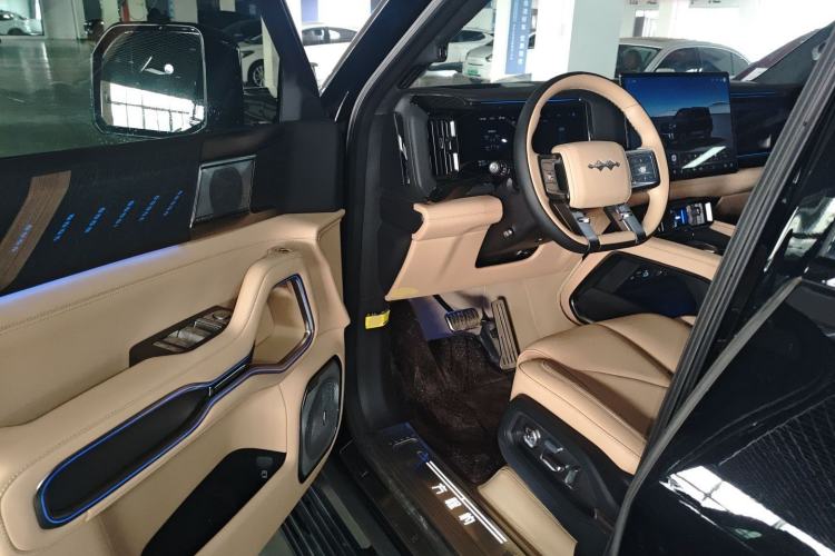 Used Formula Leopard 8 2025 Smart & Brave Flagship Edition 6 Seats Driver Seat